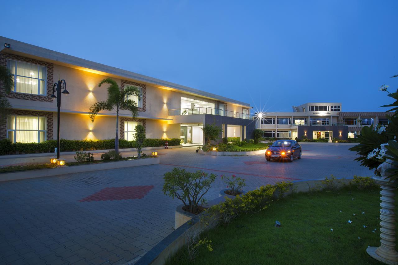 Landmark Pallavaa Beach Resorts Mamallapuram Eksteriør billede